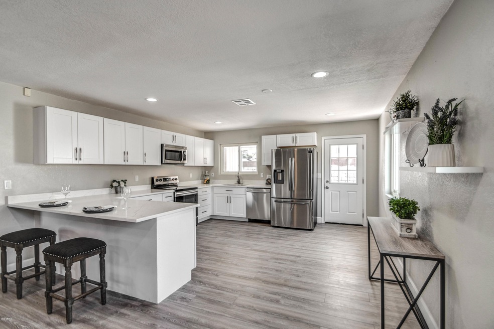 KITCHEN 6