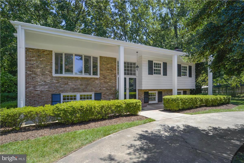 2443 Riviera Dr, Vienna, VA 22181 - photo 1