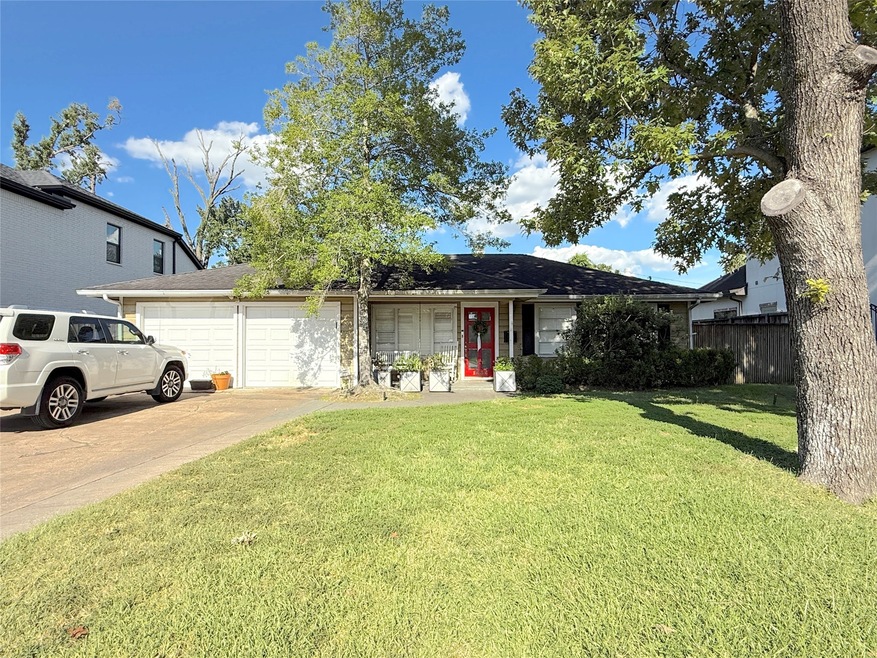 1434 Glourie Dr, Houston, TX 77055 - photo 1