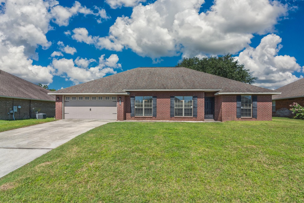 5228 Moore Loop Exterior-1
