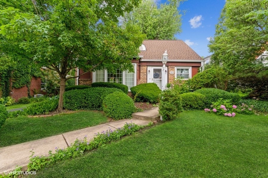 18459 Perth Ave, Homewood, IL 60430 - photo 1