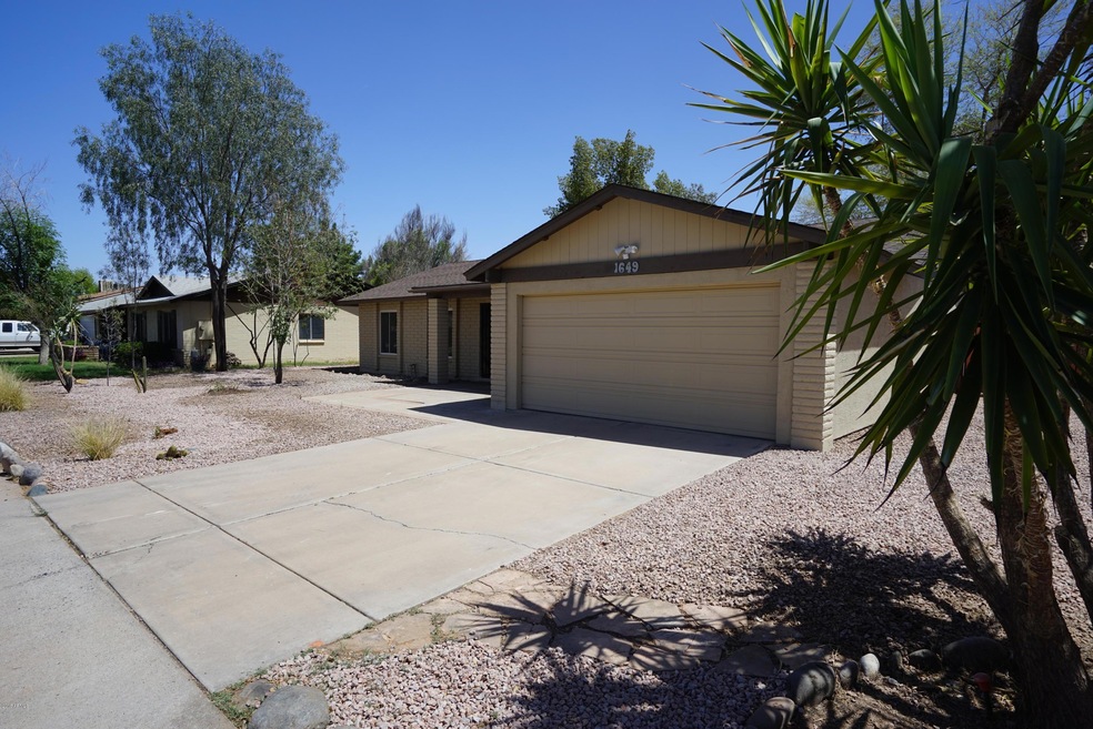 1649 E Hampton Ave, Mesa, AZ 85204 - photo 1