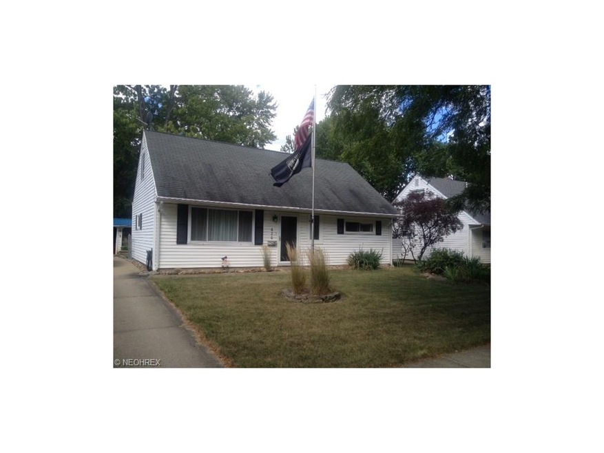 Front of 620 Woodmere