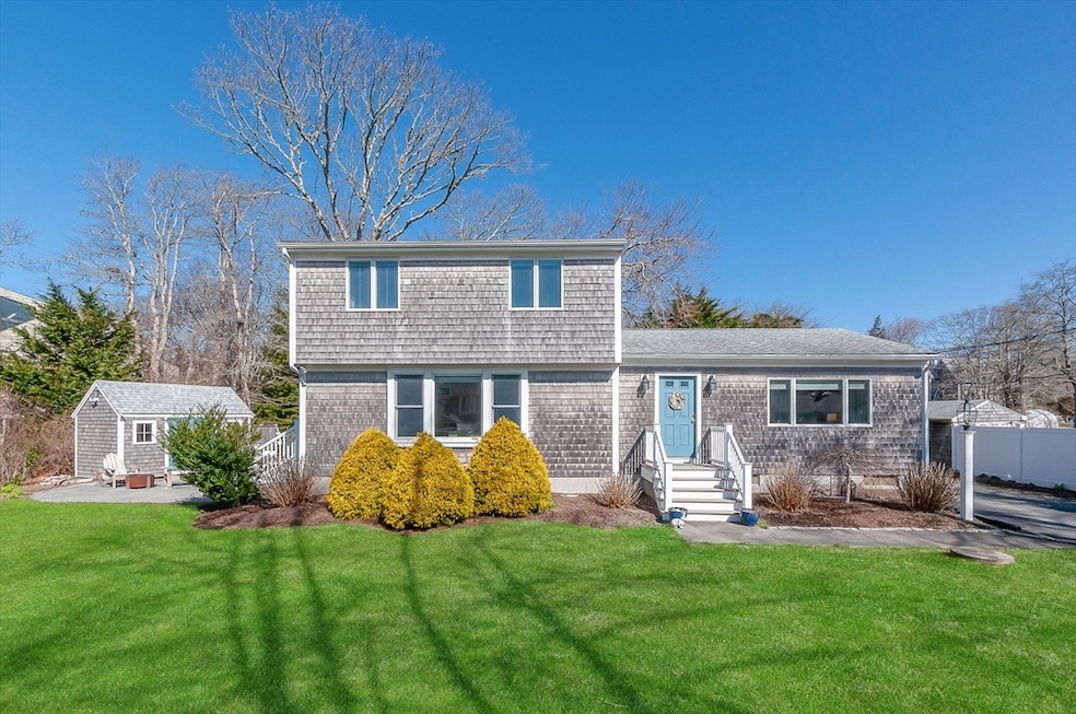 26 Mattakiset Rd, Mattapoisett, MA 02739 - photo 1