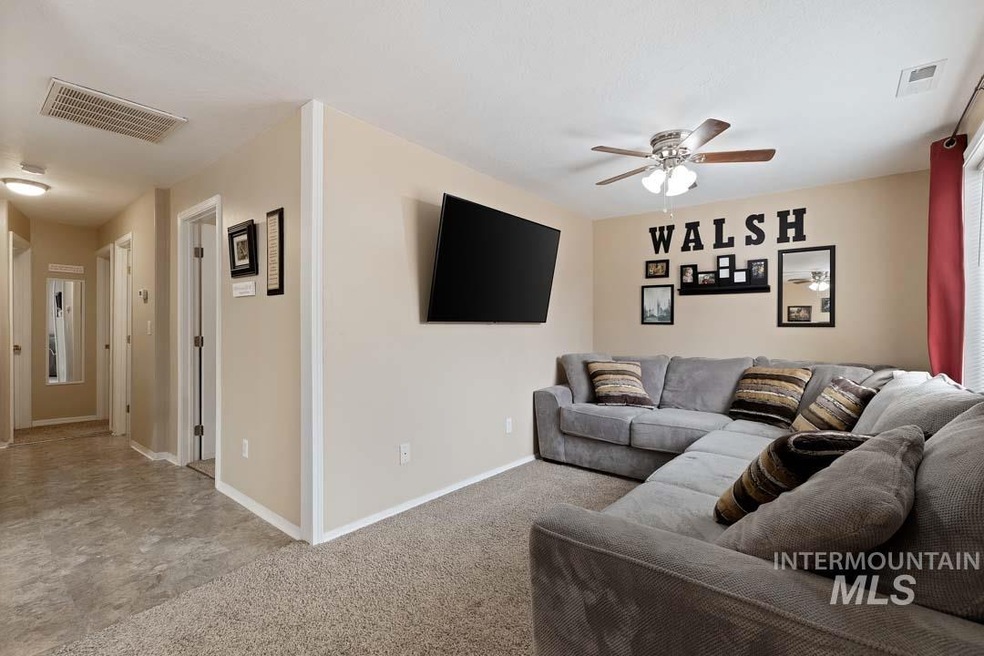 806 E Sheridan Ave, Nampa, ID 83686 - photo 1