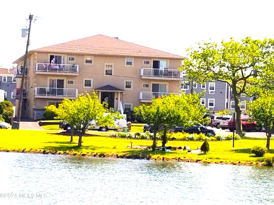 302 Fifth Ave unit 2, Asbury Park, NJ 07712 - photo 1