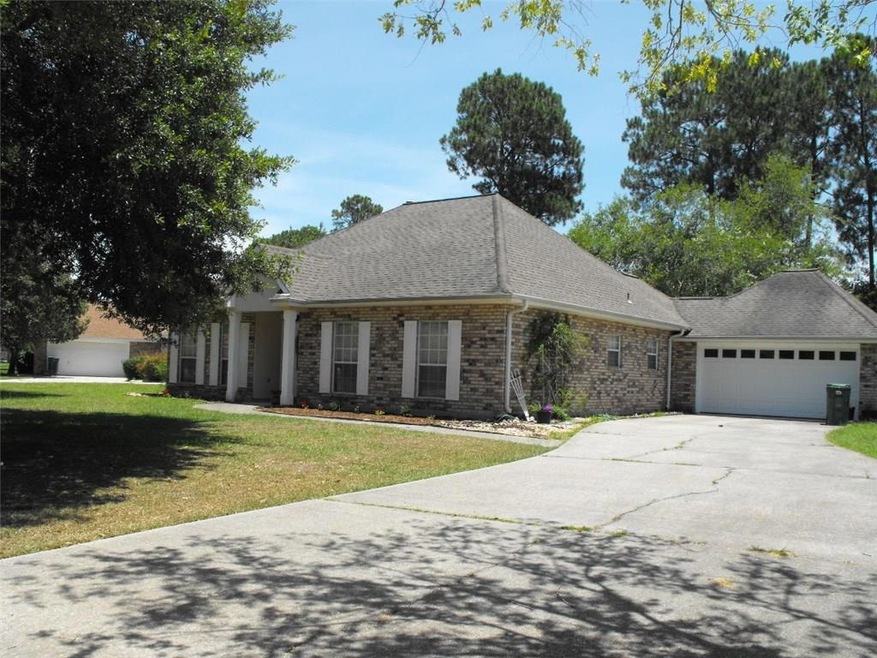 153 Woodruff Dr, Slidell, LA 70461 - photo 1