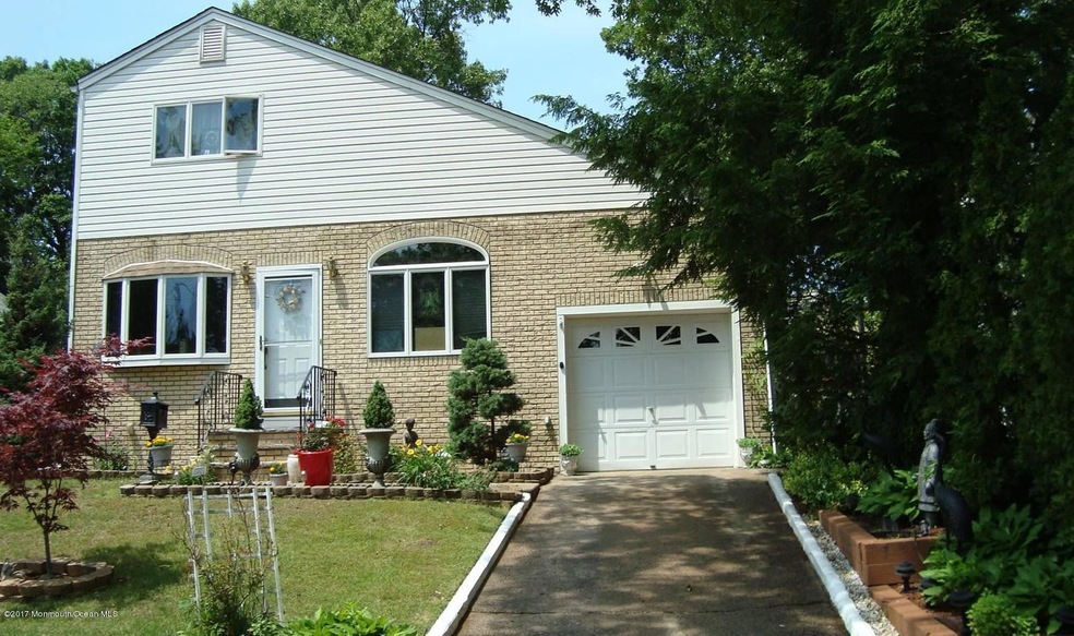 front 10 Adams