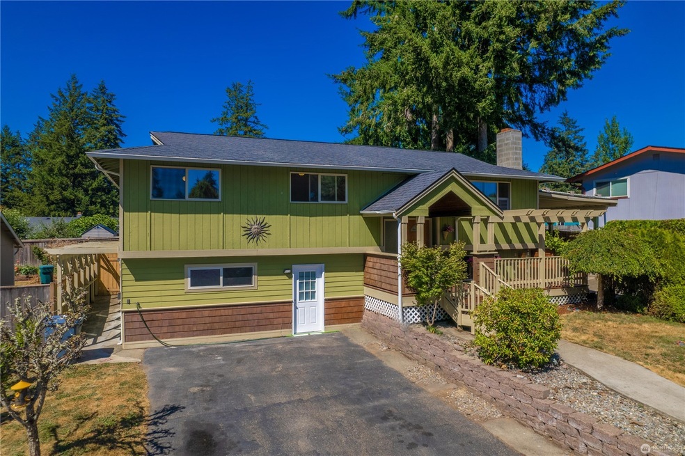 8307 55th St W, University Place, WA 98467 - photo 1