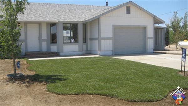 5902 Margaritha Ln, Rosamond, CA 93560 - photo 1