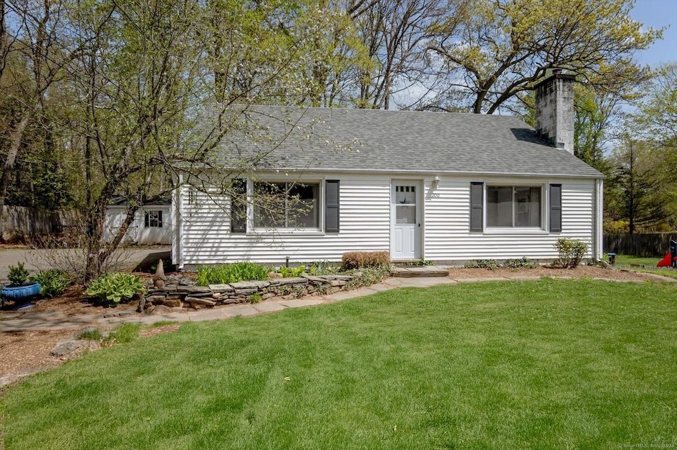 Welcome Home to 200 West Mountain Rd!!!