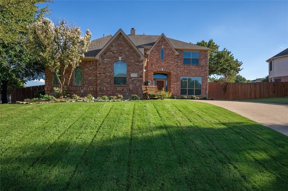 2012 Lake Fork Cir, Denton, TX 76210 - photo 1