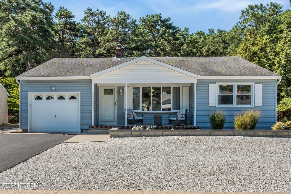 32 Castleton Dr, Toms River, NJ 08757 - photo 1