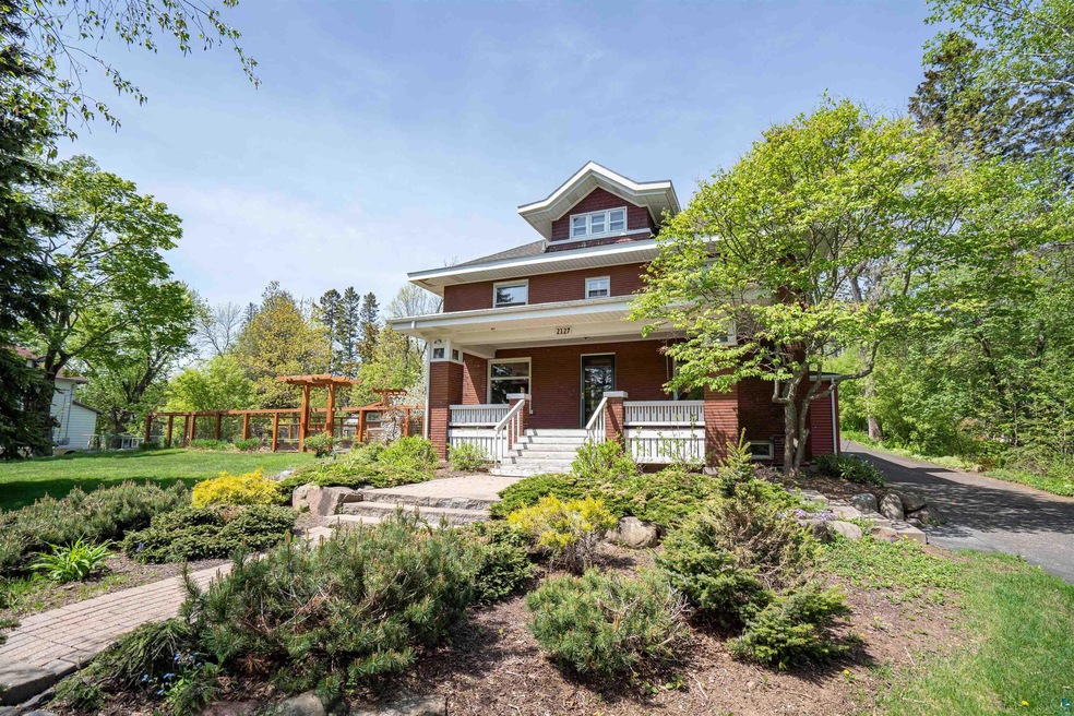 2127 Columbus Ave, Duluth, MN 55803 - photo 1