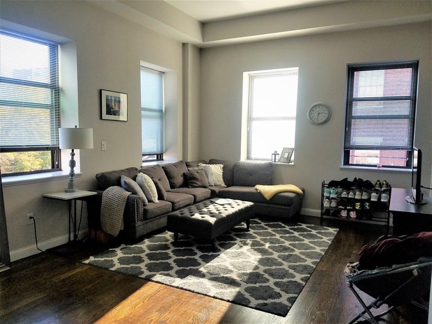 10 Merrymount Rd unit 202, Quincy, MA 02169 - photo 1