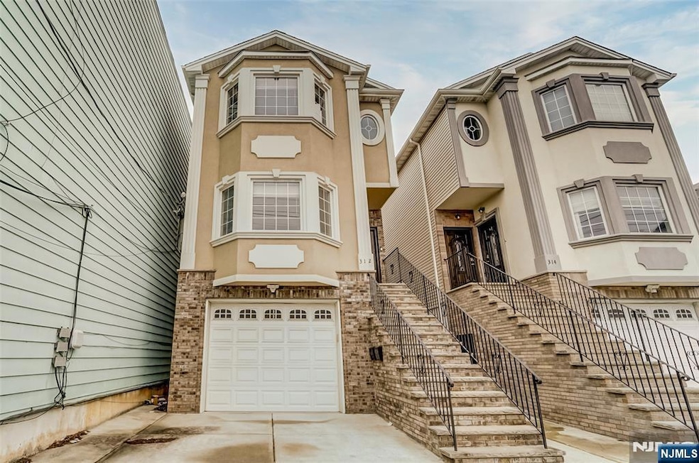 312 Warren St unit 314, Harrison, NJ 07029 - photo 1