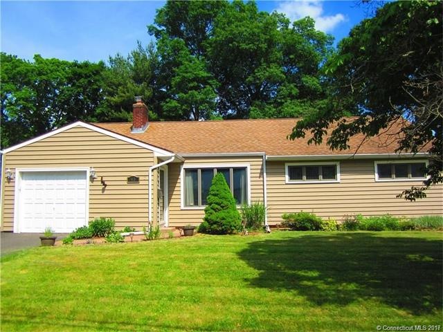 93 Elizabeth Dr, Manchester, CT 06042 - photo 1
