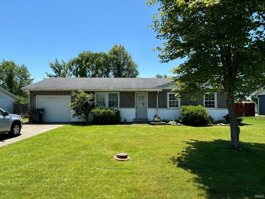 511 W Plate Glass St, Montpelier, IN 47359 - photo 1