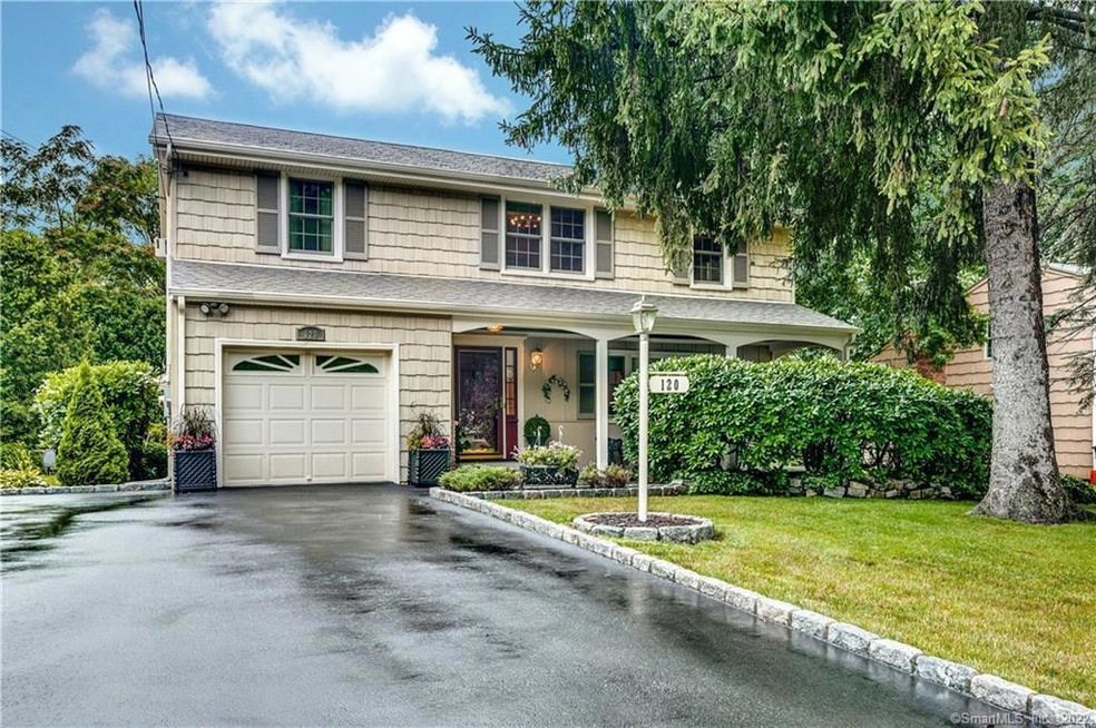 120 Woodridge Dr S, Stamford, CT 06902 - photo 1