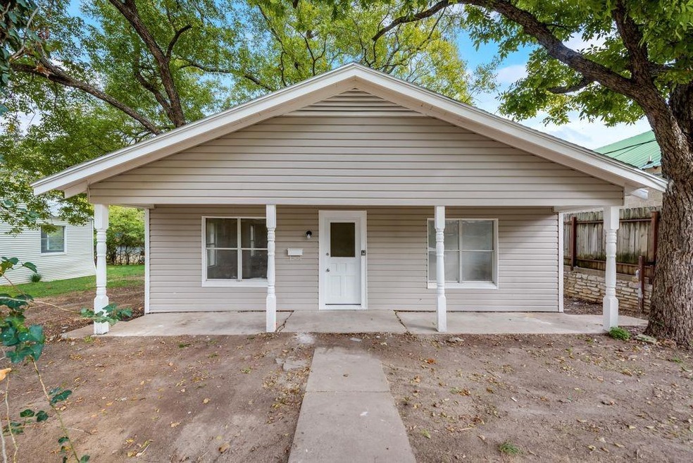 108 N Boundary St, Weatherford, TX 76086 - photo 1