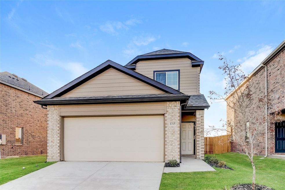 1315 Jonah Ln, Ennis, TX 75119 - photo 1