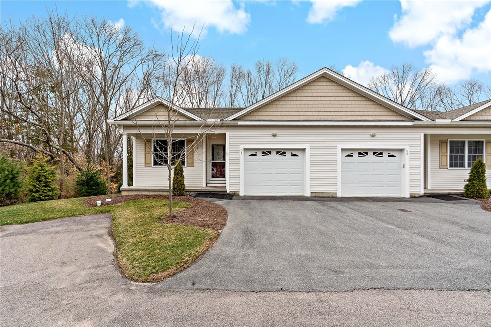 101 Quaker Ln unit 5A, West Warwick, RI 02893 - photo 1