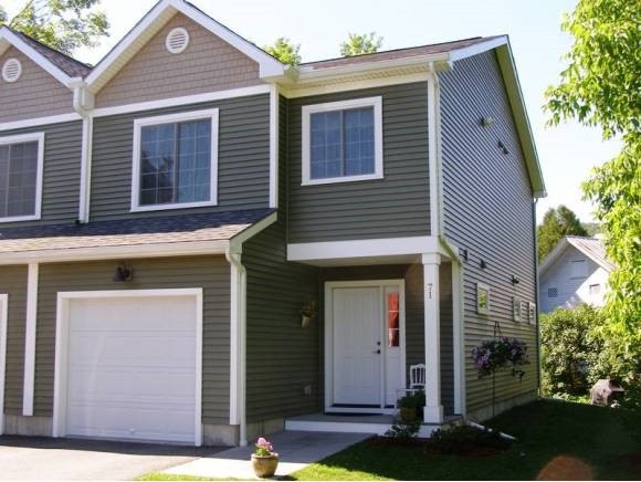 71 Railroad St, Richmond, VT 05477 - photo 1