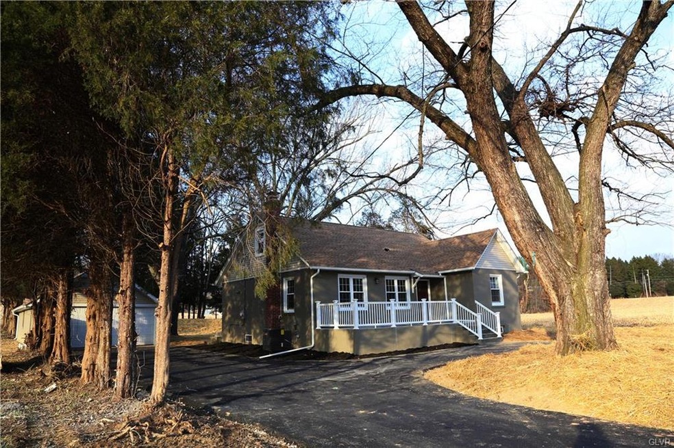 4361 W Saucon Valley Rd, Coopersburg, PA 18036 - photo 1