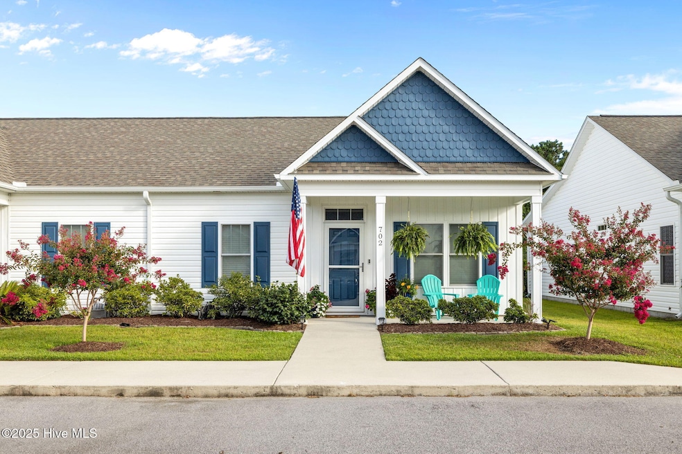 702 Pirates Landing Dr, Beaufort, NC 28516 - photo 1