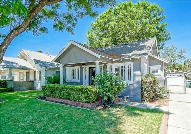 Quaint curb appeal on this turnkey cottage at 4275