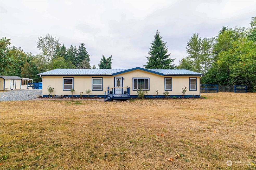 12619 Kapowsin Highlands Dr E, Graham, WA 98338 - photo 1