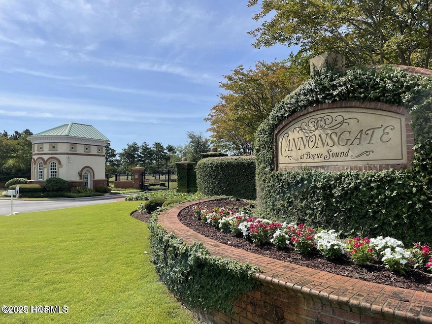 603 Cannonsgate Dr, Newport, NC 28570 - photo 1