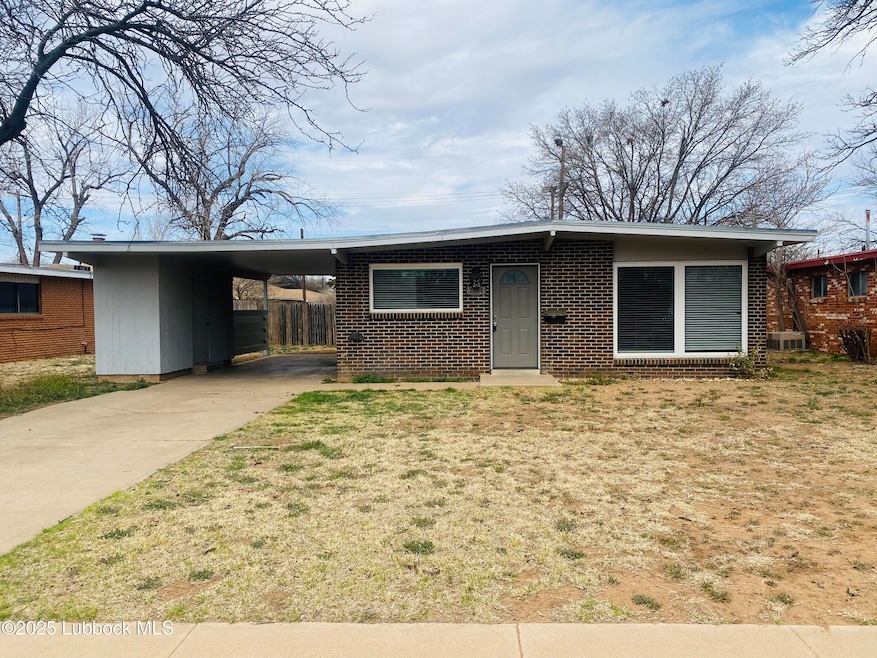 For Rent $1,275/month