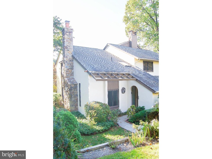 29 Oak Knoll Dr, Berwyn, PA 19312 - photo 1