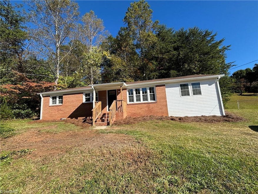3727 N Carolina 66, King, NC 27021 - photo 1