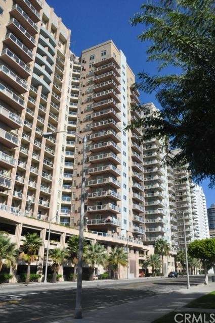 Highly desirable AQUA Building located in downtown