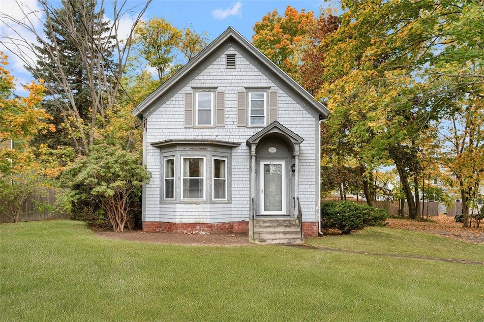 67 Massasoit Ave