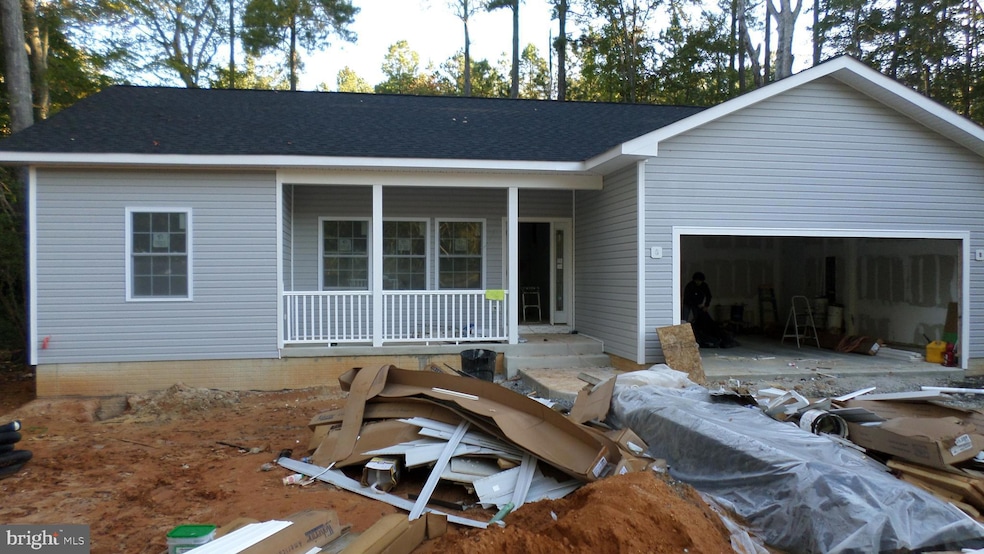 63 Elm Dr, Colonial Beach, VA 22443 - photo 1