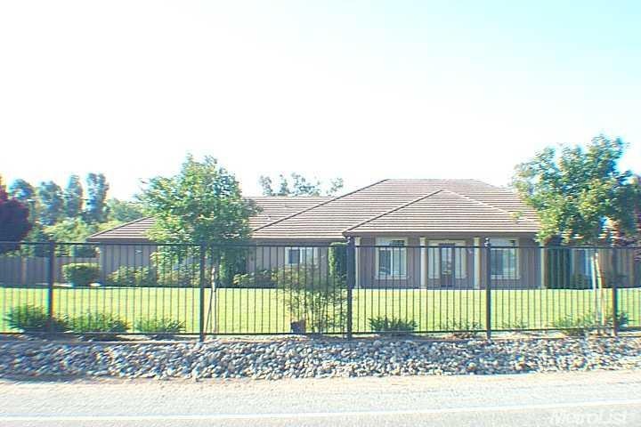 3266 E Spiess Rd, Acampo, CA 95220 - photo 1