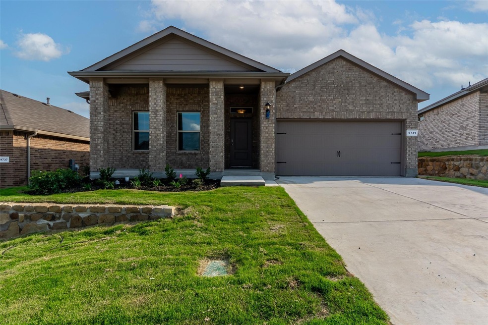 9741 Fallston Dr, Fort Worth, TX 76108 - photo 1