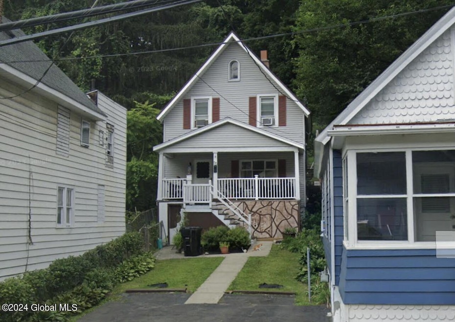 55 Spring Ave