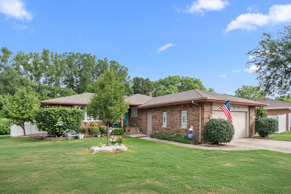 Pending $365,000 • Co-Listing Agent