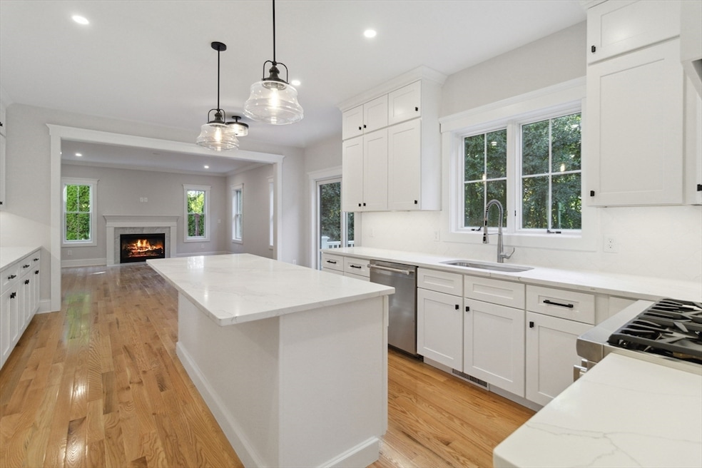 19 E Main St, Southborough, MA 01772 - photo 1