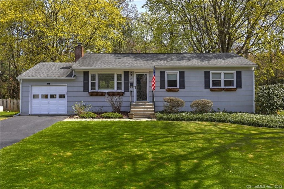 67 Taunton Rd, Fairfield, CT 06824 - photo 1