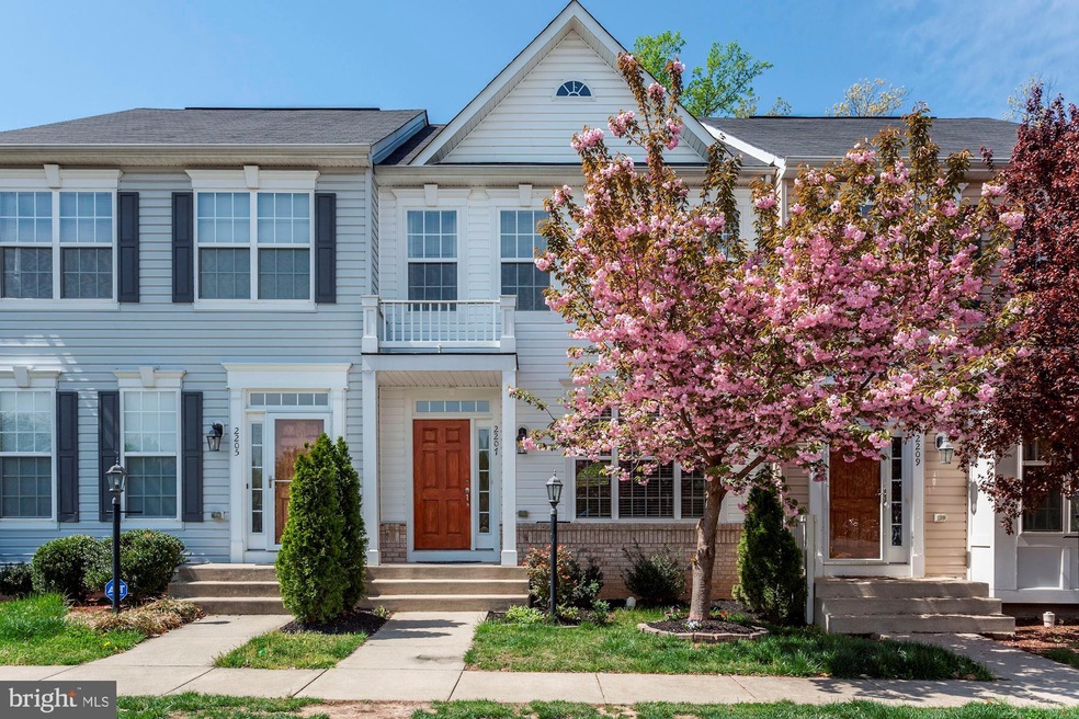 2207 Vantage Dr, Woodbridge, VA 22191 - photo 1