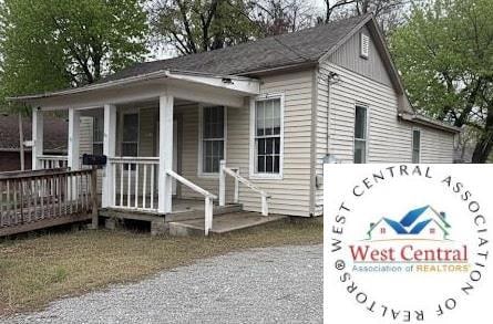 110 N 4th St, Clinton, MO 64735 - photo 1