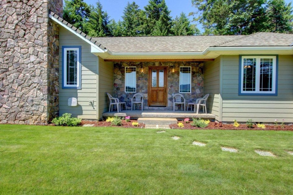 354 S Livingston Way, Grants Pass, OR 97526 - photo 1