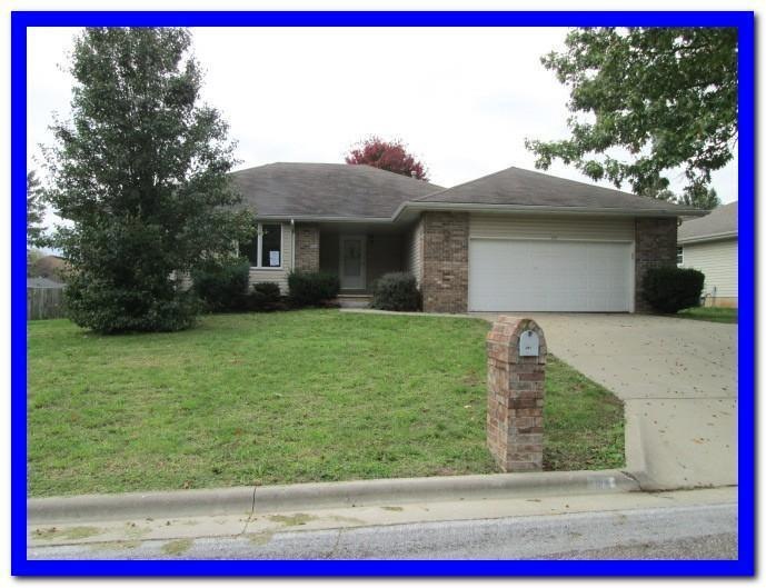 215 Shady Acres Cir, Nixa, MO 65714 - photo 1