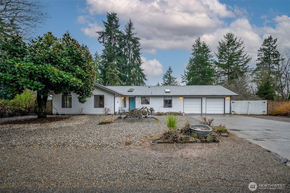 6025 Boulevard Loop SE, Olympia, WA 98501 - photo 1