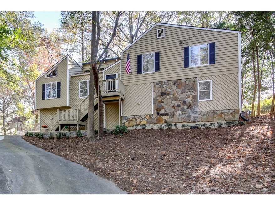 Renovated Contemporary Perfection!